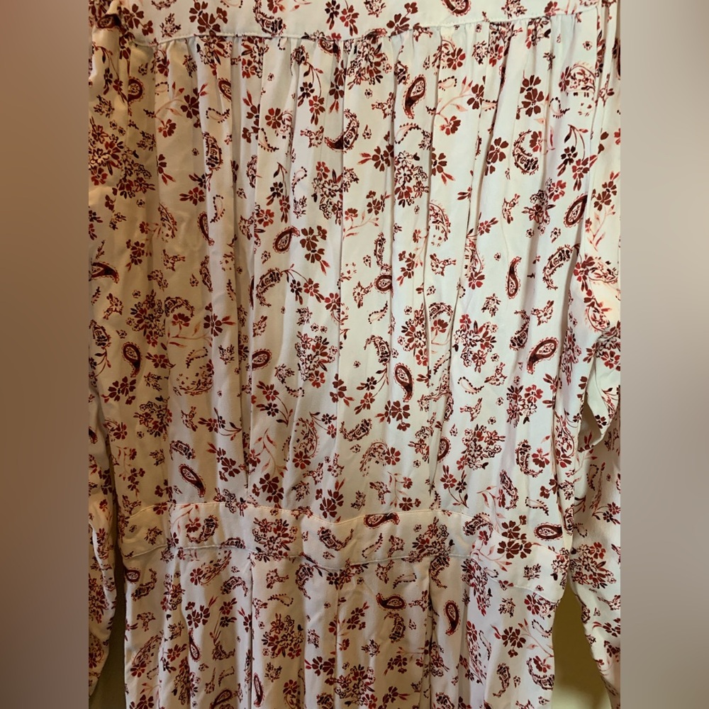 Xirena Esme Maxi Dress in White/Cream and Red Paisley - Picture 8 of 10